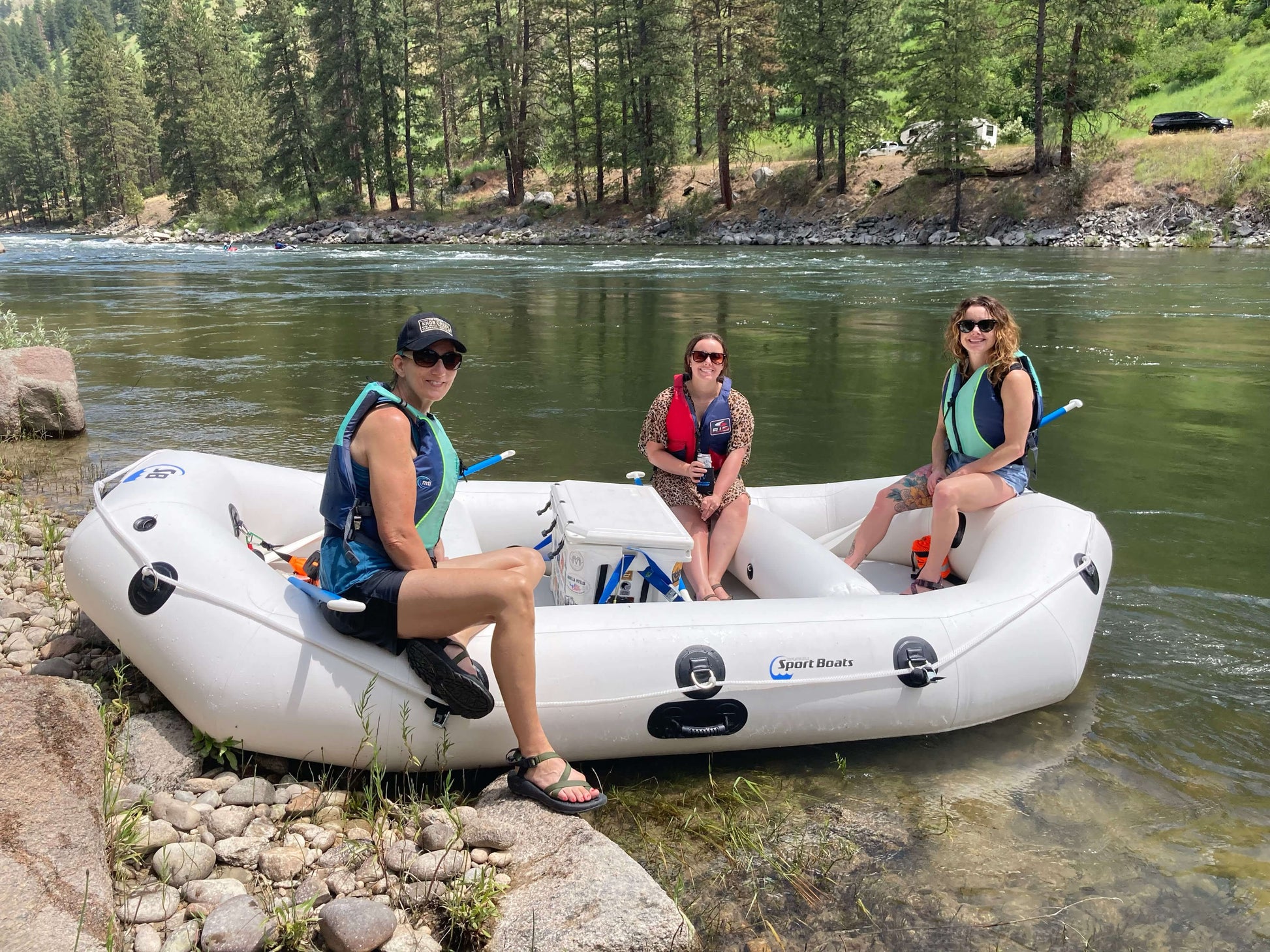 Island Hopper 12 ft whitewater raft running river rapids
