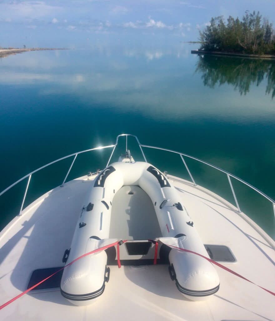 White Marlin 9.8′ Air Floor